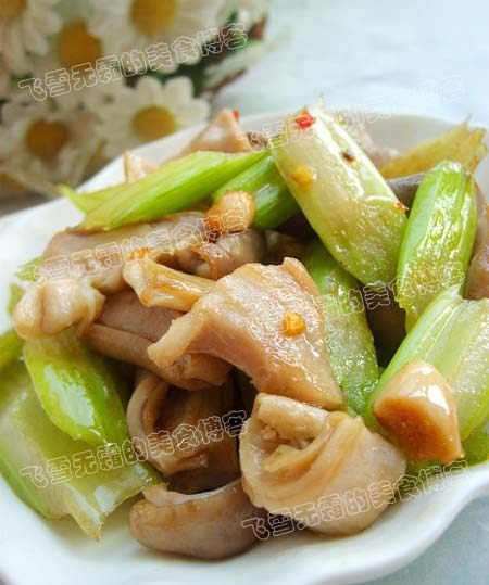 猪肚爆炒芹菜