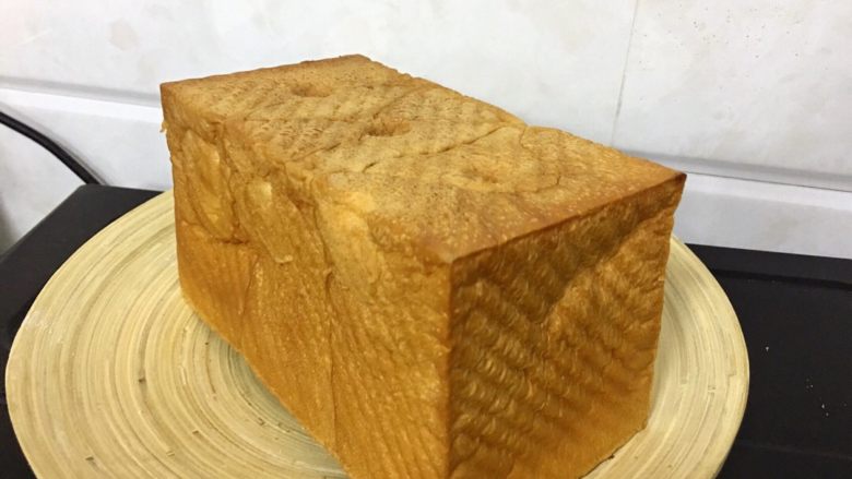 超柔软快速吐司,成功出炉。