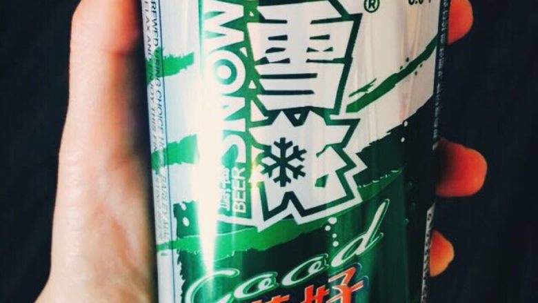 流口水的啤酒鸭,啤酒 两罐 依然是根据鸭肉多少来定量吧 只要盖住鸭子就OK 大火烧开 转小火 一个小时