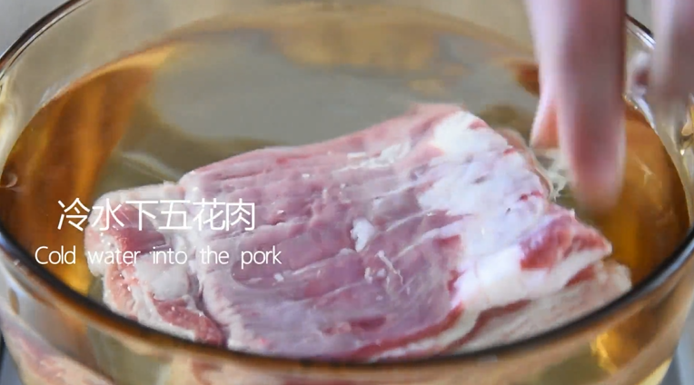 苏州樱桃肉,酥烂入味,色香味俱佳!,冷水下<a style='color:red;display:inline-block;' href='/shicai/ 428'>五花肉</a>