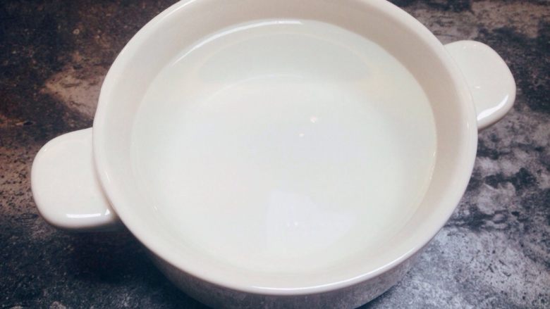 素蒸蛋,准备好温水。