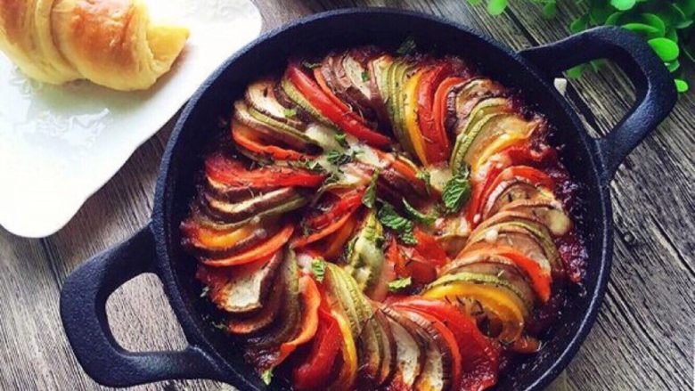 普罗旺斯烩菜~《Ratatouille》蔬菜杂烩,味道很不错呦!