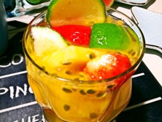 什锦水果茶