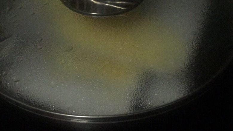 虾肠粉,中火大约上汽后蒸五分钟
