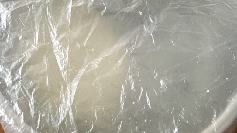 波兰种可可麻薯辣松面包,盖保鲜膜密封,可以室温也可以冰箱冷藏发酵