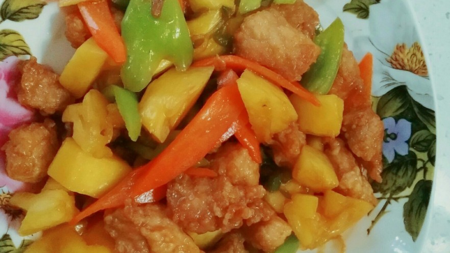 家常菠萝咕咾肉