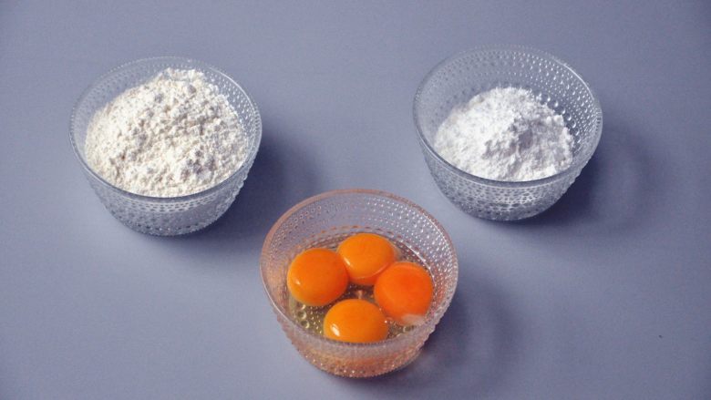 蛋黄饼干,准备材料,都是烘焙必备的基础材料。