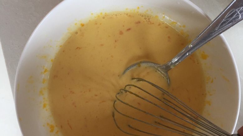 蛋挞,放在一起充分搅拌