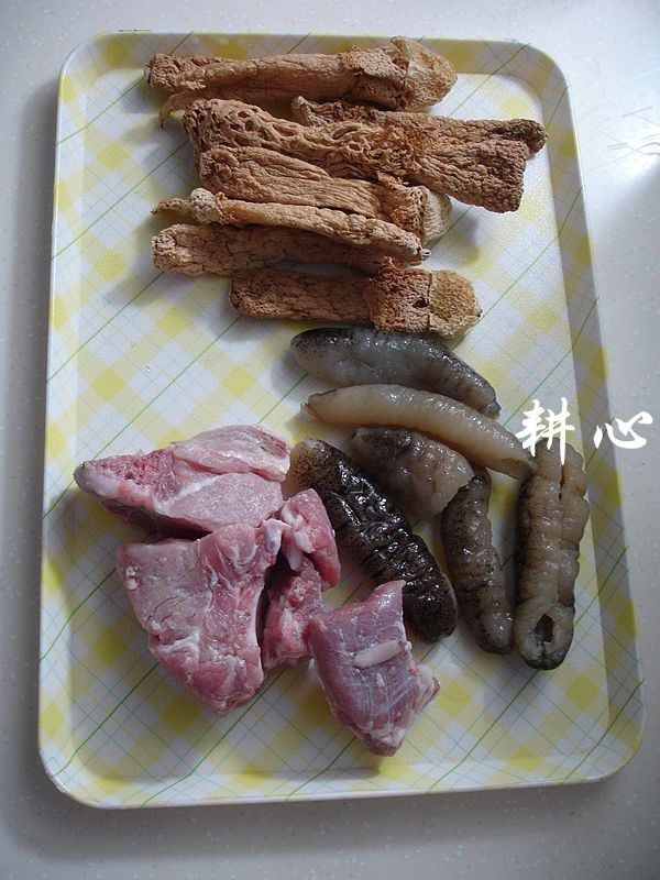 海参竹荪汤,食材图