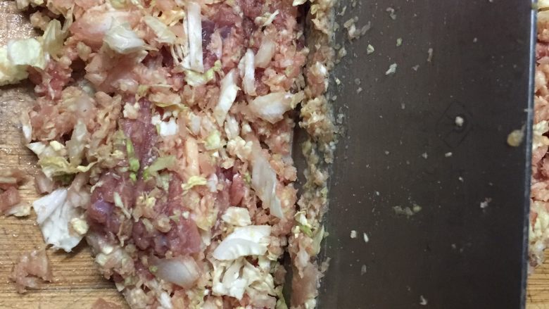 烤箱版肉丸子,继续剁……