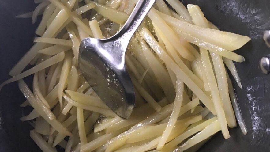 土豆丝炒肉末