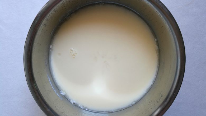 超嫩滑的豆腐花,零失败技能Get,豆浆凝固成豆腐花就好了。