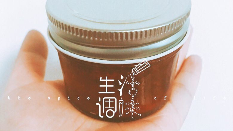 手工草莓果酱,装罐
