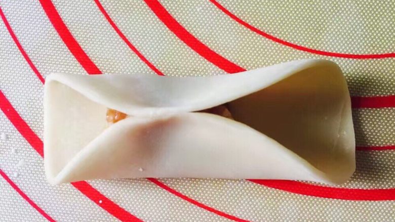 专注小儿挑食厌食100年第一弹——金鱼蒸饺,沾点水,如图捏起来