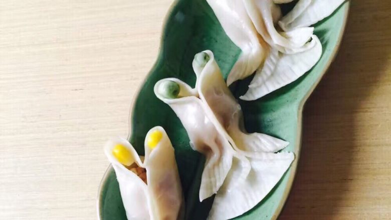专注小儿挑食厌食100年第一弹——金鱼蒸饺,上锅蒸10分钟,好了~开吃吧!
