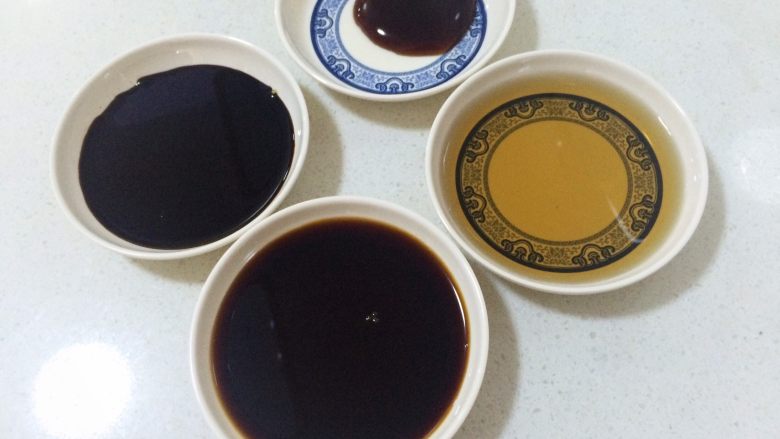 卤鸡爪,准备好调料