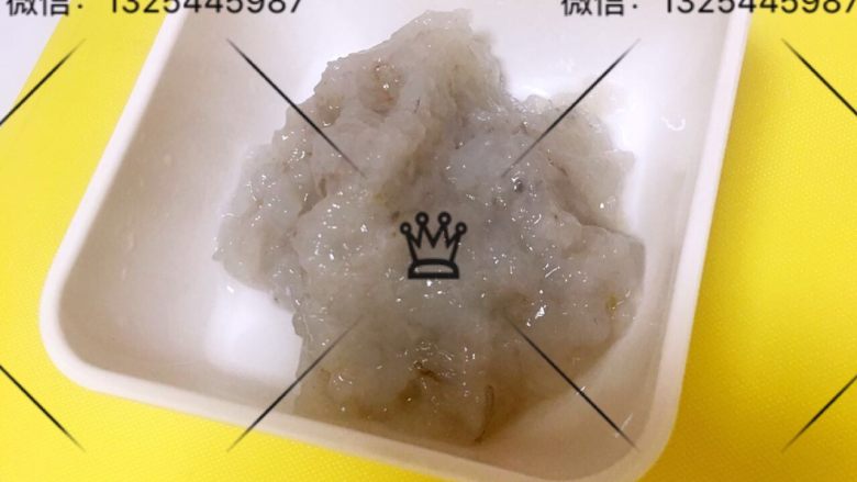 奶酪土豆鲜虾饼,<a style='color:red;display:inline-block;' href='/shicai/ 301'>鲜虾</a>去皮去线剁碎
