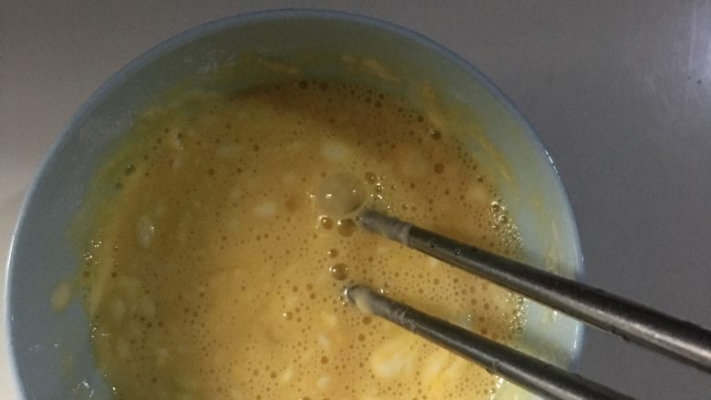 土豆丝卷饼
,不断搅拌