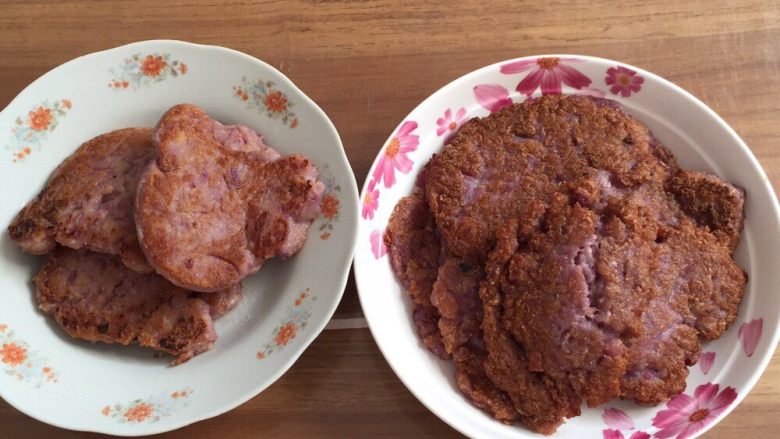大薯肉煎饼,煎好了!一边有造型的,一边没造型的!