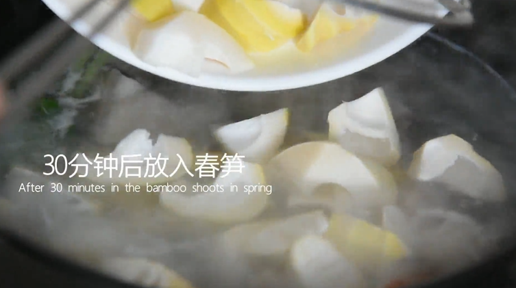 魔都最火“腌笃鲜”,真真让人鲜掉眉毛,30分钟后放入春笋