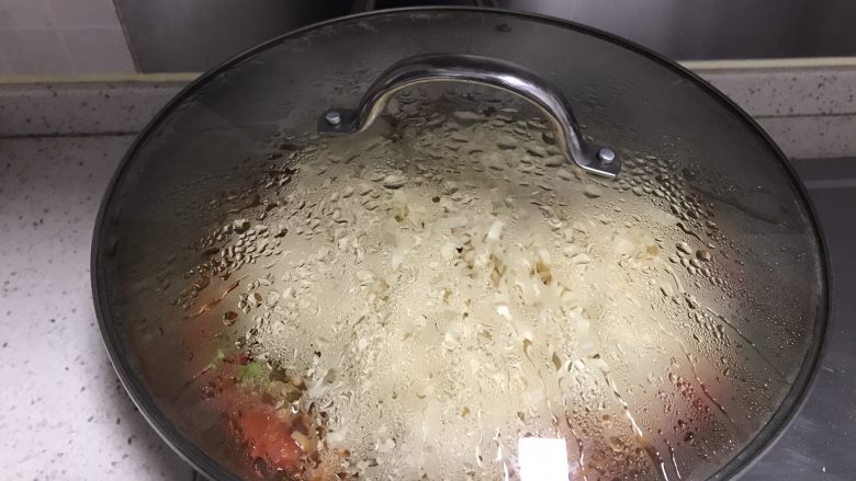 豆角土豆焖面,水开后焖10分钟