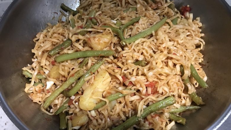 豆角土豆焖面