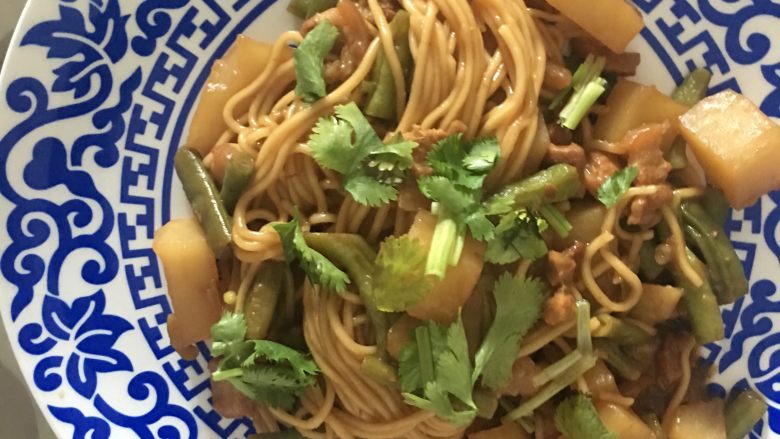 土豆豆角焖面,欧耶,可以享受美味啦