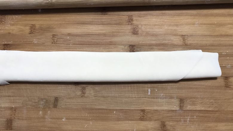 豆角土豆焖面,对折一下