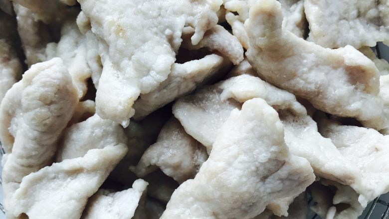 水煮肉片,捞出备用