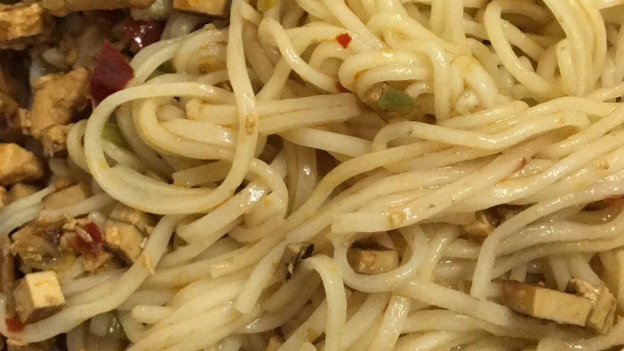 鸡胸牛皮干炸酱面