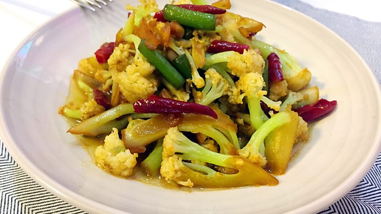 小炒花菜(懒人版),关火,起锅,装盘!