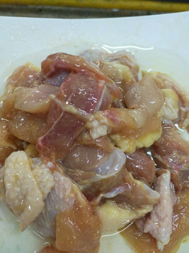 沙姜生煎鸡,备好