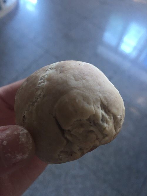 少油版伍仁点心,油分少,么有那么那么的酥,不过还是很好吃😋