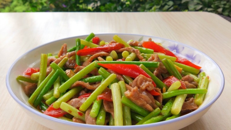 蒜苔肉丝