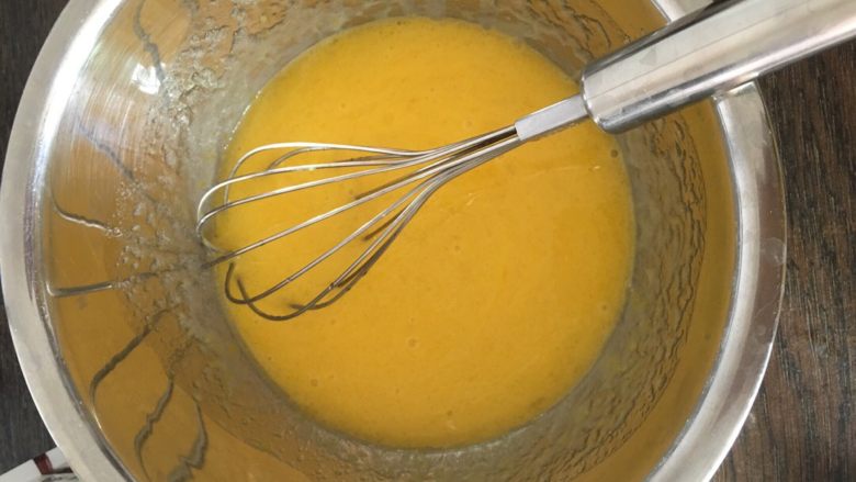 简易适合新手版的戚风,打散不要打发