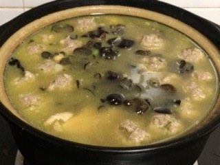 木耳肉丸鸡汤