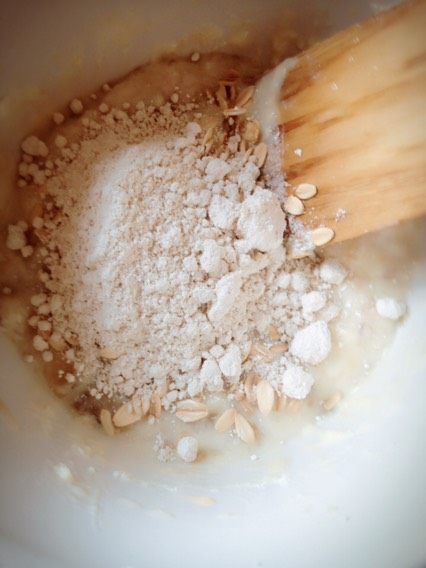 香蕉牛奶燕麦馍馍,加燕麦粉和熟燕麦