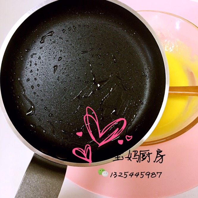蛋黄松饼,不粘锅刷层油