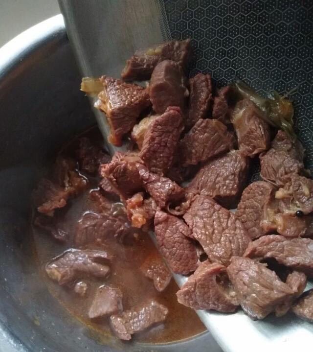 牛腩西红柿,加汤汁