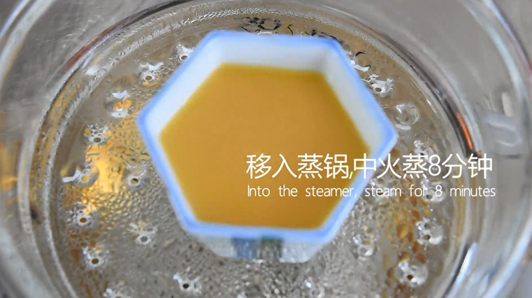 0失败超滑溜的日式茶碗蒸,宝宝老人都爱吃,倒入茶碗蒸移入蒸锅,中火蒸8分钟