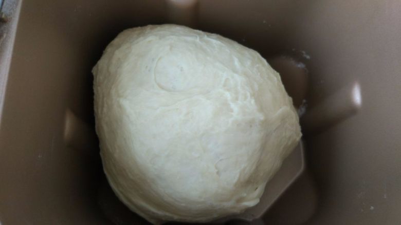 原味麦香小面包,完成一个和面程序(约30分钟)后,取出。