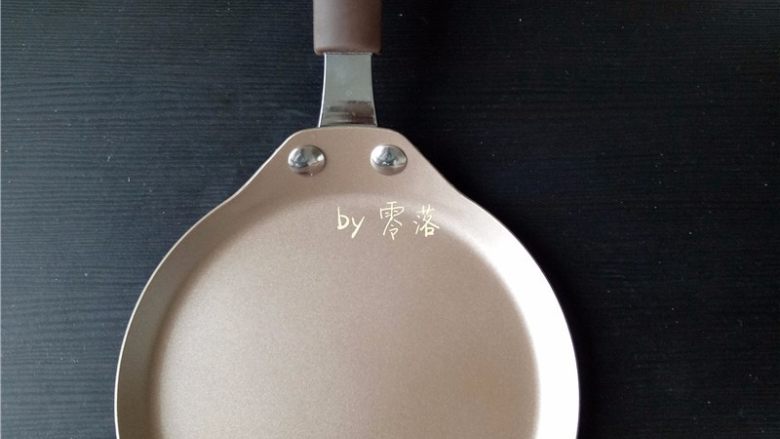 紫薯铜锣烧,工具:6寸千层饼班戟不粘煎盘;