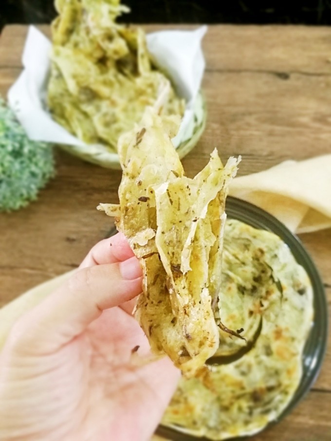 橄榄菜手抓饼,用手撕着抓着吃,很不错哦!