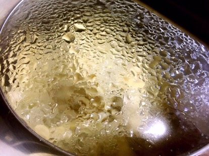 广式早茶豉汁蒸凤爪,切记一定要盖盖子炸鸡爪,不盖盖子那真的是在用生命炸鸡爪