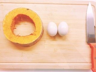 不成器的蛋黄焗南瓜,材料准备