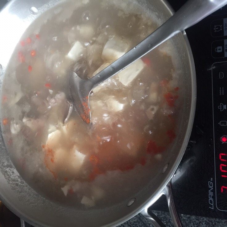 舌尖豆腐,加入辣椒粉