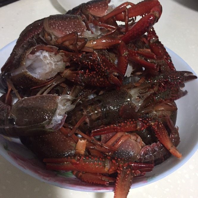 好好ci牌 青椒小龙虾,洗好的小龙虾。