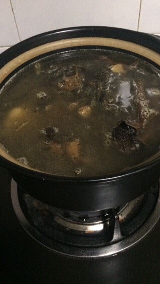 绵茵陈鲫鱼祛湿汤