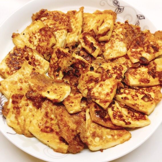 韩式香煎豆腐,取出摆盘,大功告成。