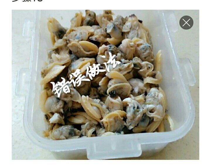 怎样做蛤蜊肉及蛤蜊肉吃法,错误做法：蛤蜊肉没有分开存放，整个放到一起，成了一坨，吃的时候只能一次都吃完，否则根本弄不开